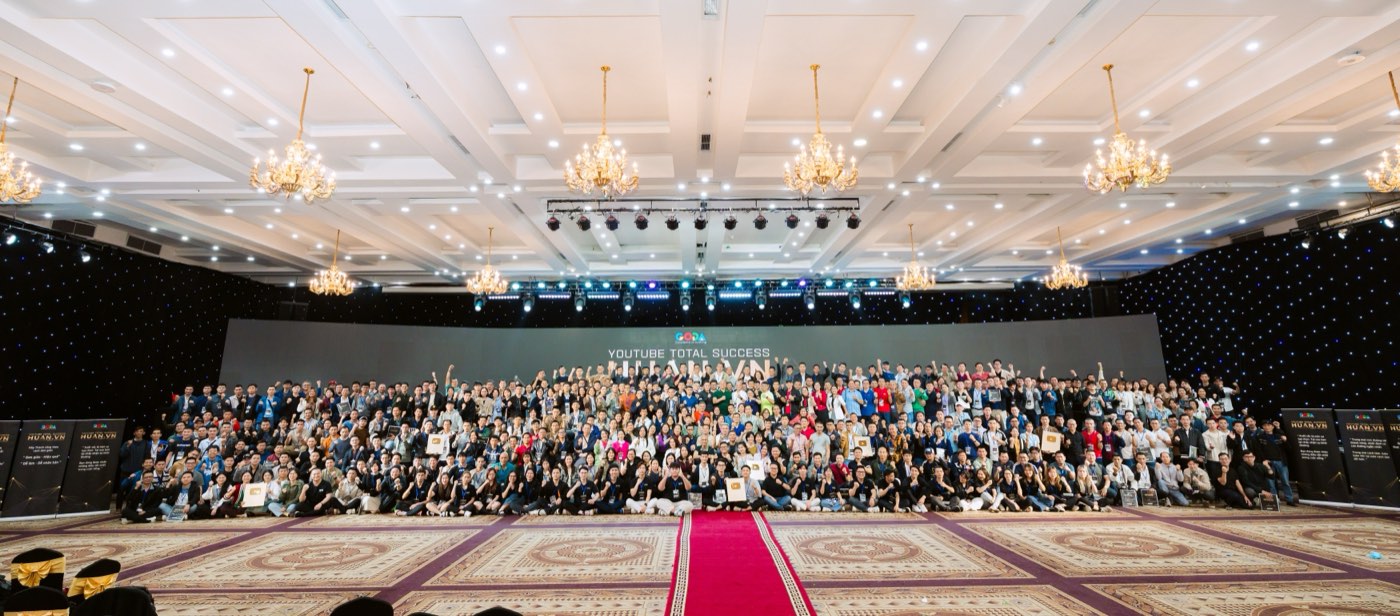 Buổi offline khóa YouTube Total Success